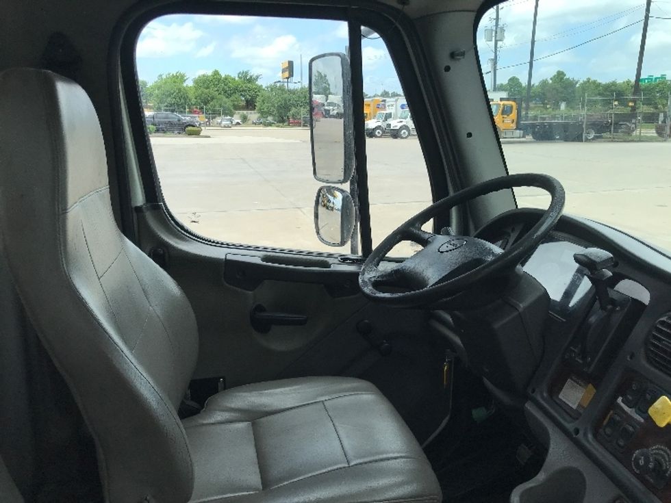 Flatbed Truck-Light and Medium Duty Trucks-Freightliner-2018-M2-Houston-TX-78,122\n\t\tmiles-$ 52,250 - Image 20
