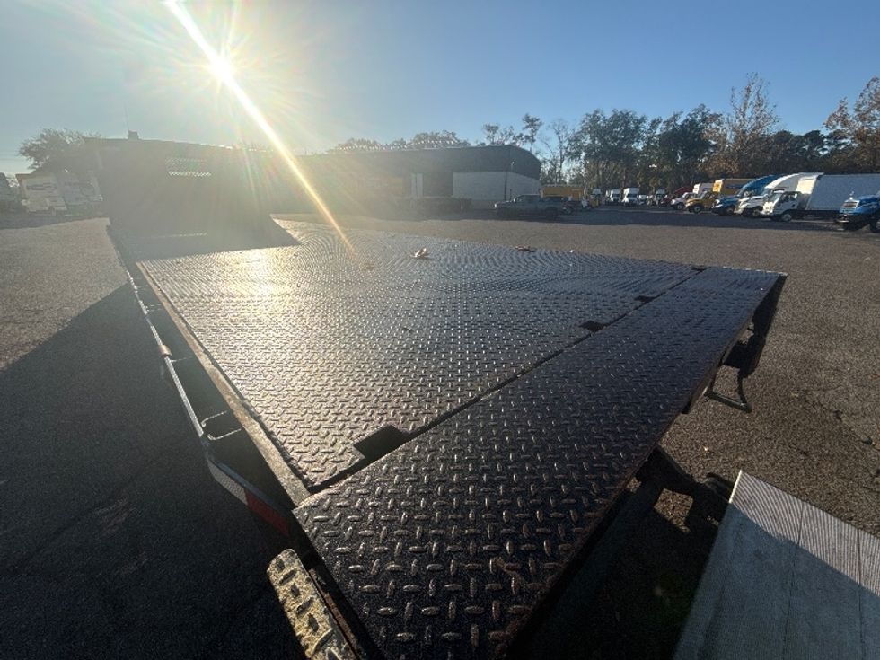 Flatbed Truck-Light and Medium Duty Trucks-Freightliner-2018-M2-Jacksonville-FL-225,051\n\t\tmiles-$ 40,000 - Image 12