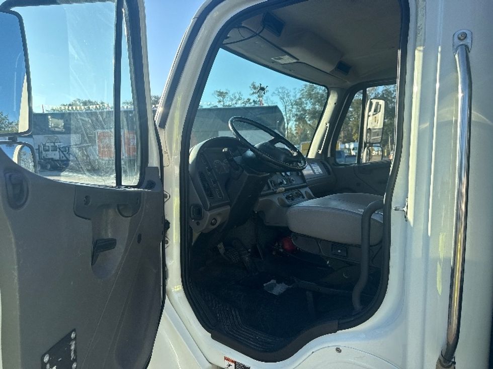 Flatbed Truck-Light and Medium Duty Trucks-Freightliner-2018-M2-Jacksonville-FL-225,051\n\t\tmiles-$ 40,000 - Image 16