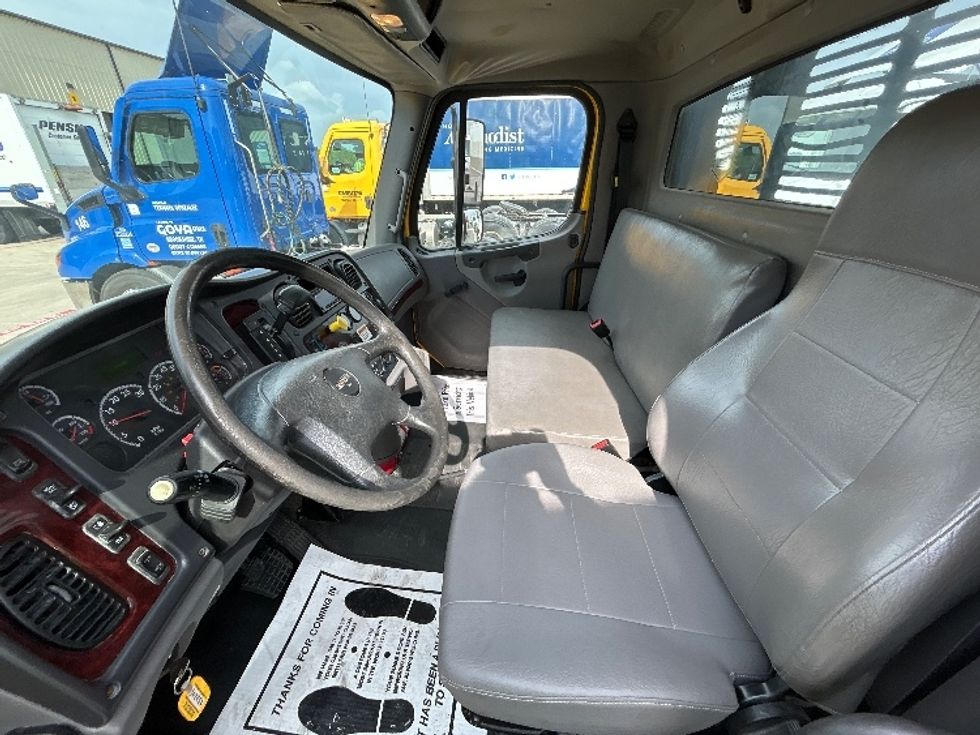 Flatbed Truck-Light and Medium Duty Trucks-Freightliner-2018-M2-Katy-TX-148,676\n\t\tmiles-$ 45,250 - Image 15