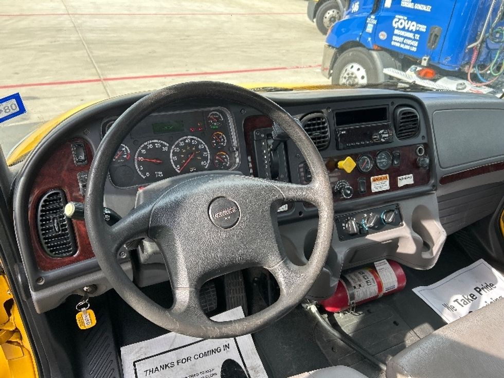 Flatbed Truck-Light and Medium Duty Trucks-Freightliner-2018-M2-Katy-TX-148,676\n\t\tmiles-$ 45,250 - Image 22