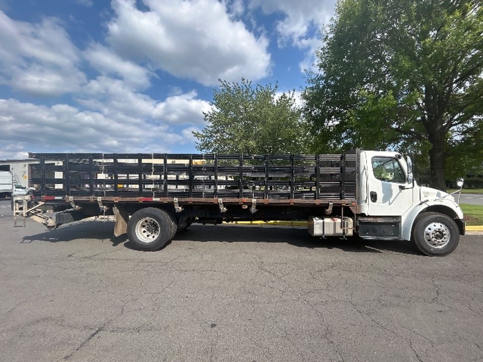 Flatbed Truck-Light and Medium Duty Trucks-Freightliner-2018-M2-Manassas-VA-176,708\n\t\tmiles-$ 47,500 - Image 16