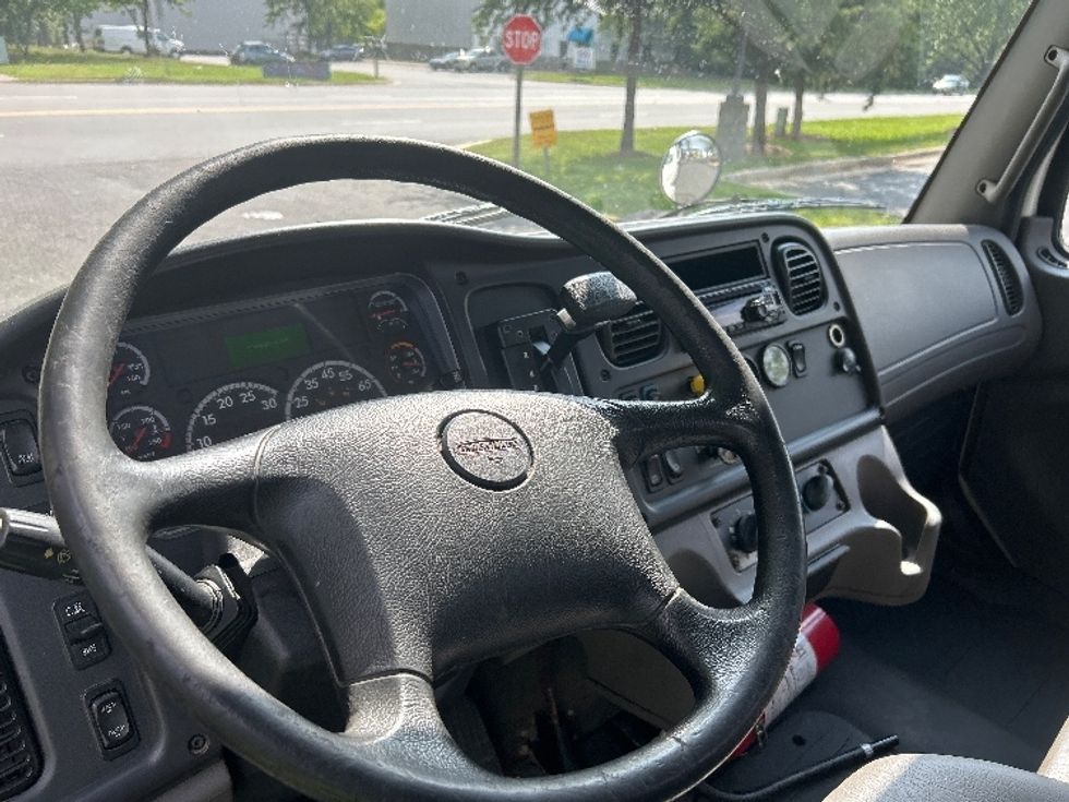 Flatbed Truck-Light and Medium Duty Trucks-Freightliner-2018-M2-Manassas-VA-176,708\n\t\tmiles-$ 47,500 - Image 18