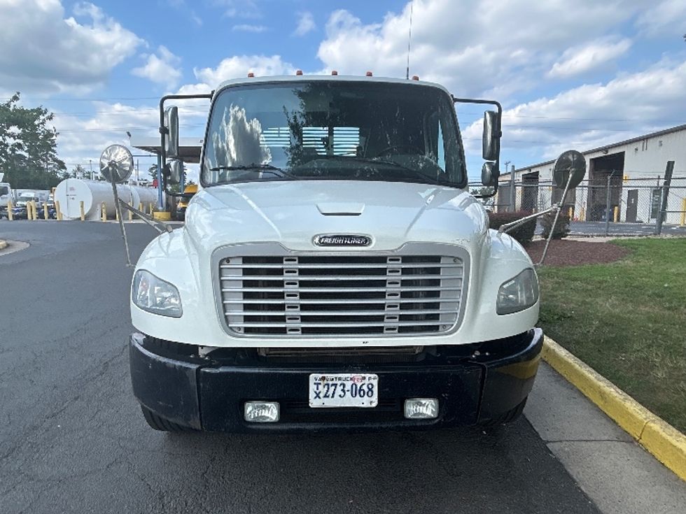 Flatbed Truck-Light and Medium Duty Trucks-Freightliner-2018-M2-Manassas-VA-176,708\n\t\tmiles-$ 47,500 - Image 2