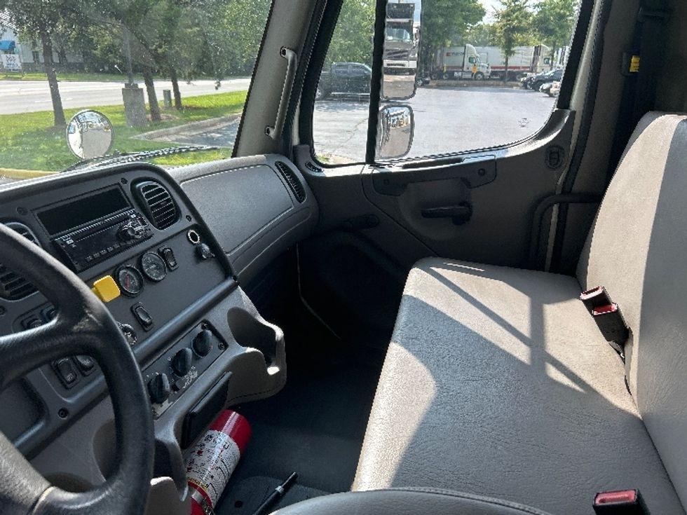 Flatbed Truck-Light and Medium Duty Trucks-Freightliner-2018-M2-Manassas-VA-176,708\n\t\tmiles-$ 47,500 - Image 20