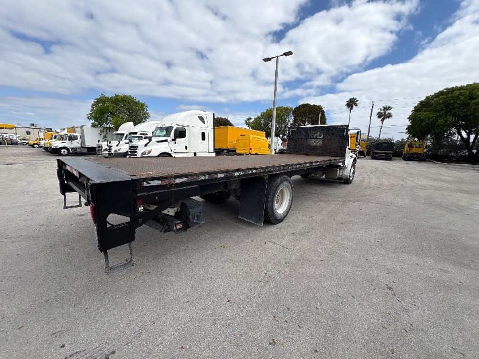 Flatbed Truck-Light and Medium Duty Trucks-Freightliner-2018-M2-Medley-FL-136,735\n\t\tmiles-$ 52,500 - Image 10
