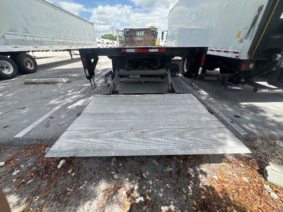 Flatbed Truck-Light and Medium Duty Trucks-Freightliner-2018-M2-Medley-FL-136,735\n\t\tmiles-$ 52,500 - Image 8