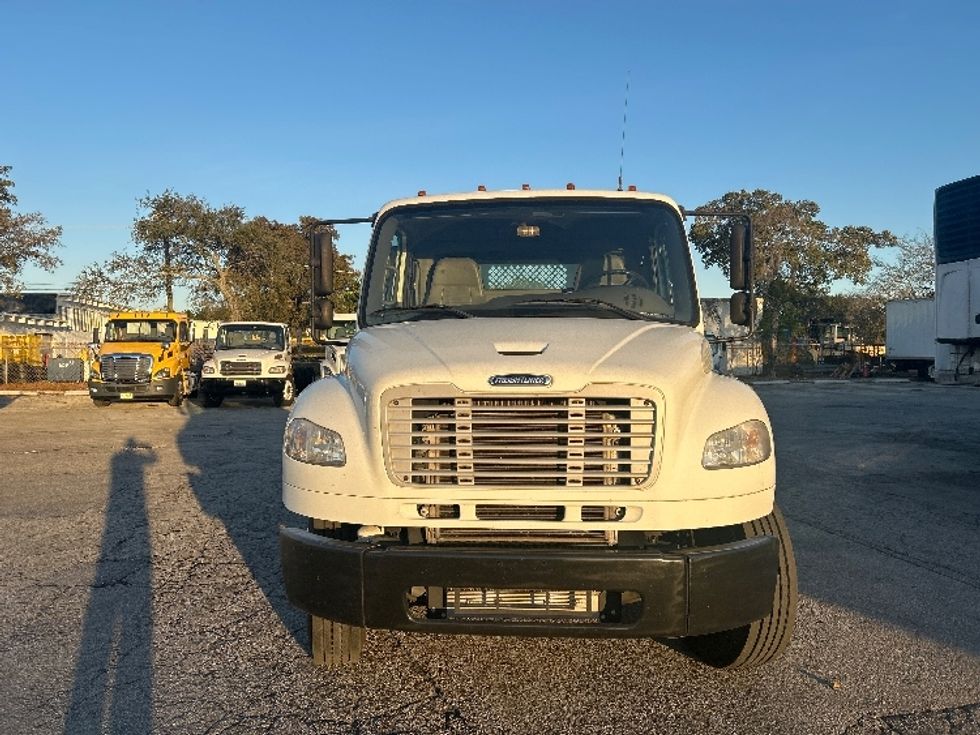 Flatbed Truck-Light and Medium Duty Trucks-Freightliner-2018-M2-Medley-FL-175,223\n\t\tmiles-$ 52,500 - Image 2
