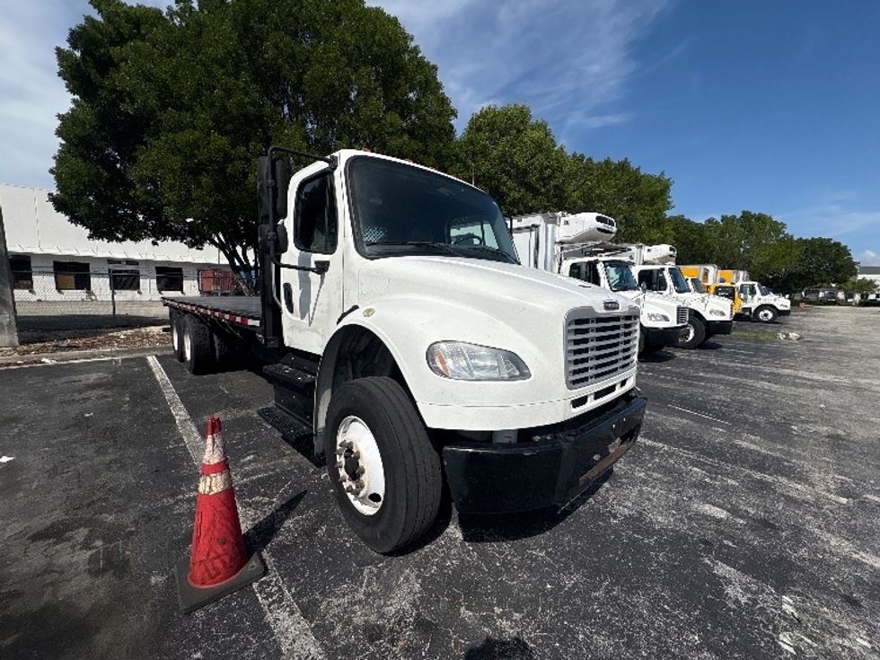 Flatbed Truck-Light and Medium Duty Trucks-Freightliner-2018-M2-Medley-FL-212,251\n\t\tmiles-$ 20,000 - Image 1