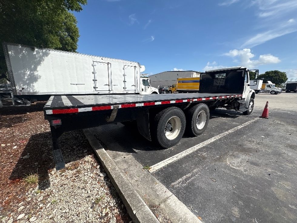 Flatbed Truck-Light and Medium Duty Trucks-Freightliner-2018-M2-Medley-FL-212,251\n\t\tmiles-$ 20,000 - Image 8