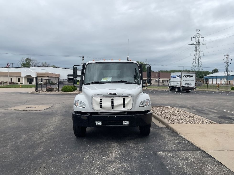 Flatbed Truck-Light and Medium Duty Trucks-Freightliner-2018-M2-Milwaukee-WI-113,547\n\t\tmiles-$ 48,500 - Image 2