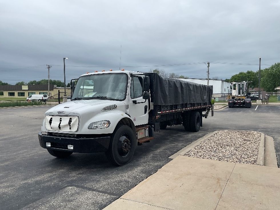 Flatbed Truck-Light and Medium Duty Trucks-Freightliner-2018-M2-Milwaukee-WI-113,547\n\t\tmiles-$ 48,500 - Image 3