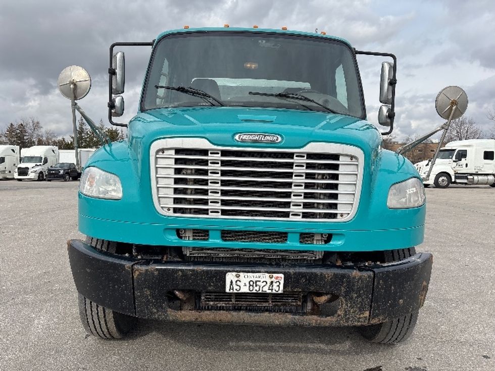Flatbed Truck-Light and Medium Duty Trucks-Freightliner-2018-M2-Mississauga-ON-458,962\n\t\tkm-$ 58,750 - Image 2