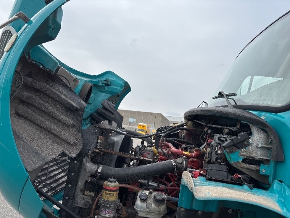 Flatbed Truck-Light and Medium Duty Trucks-Freightliner-2018-M2-Mississauga-ON-458,962\n\t\tkm-$ 58,750 - Image 20