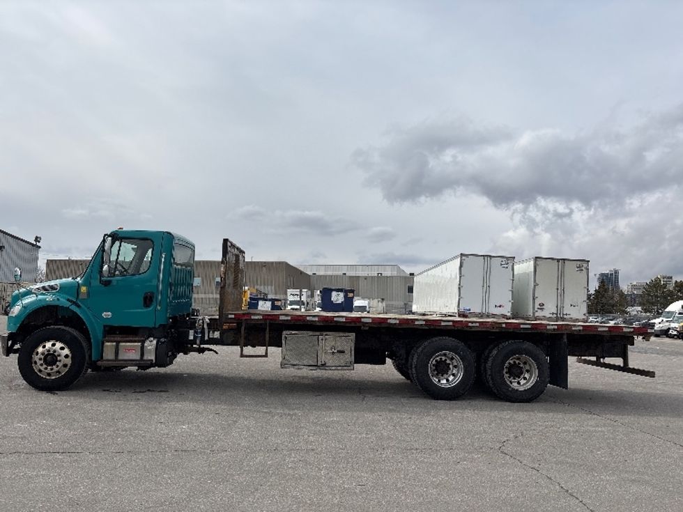 Flatbed Truck-Light and Medium Duty Trucks-Freightliner-2018-M2-Mississauga-ON-458,962\n\t\tkm-$ 58,750 - Image 4