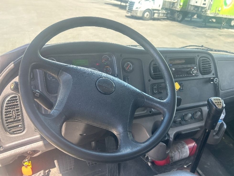 Flatbed Truck-Light and Medium Duty Trucks-Freightliner-2018-M2-Phoenix-AZ-194,372\n\t\tmiles-$ 51,250 - Image 17