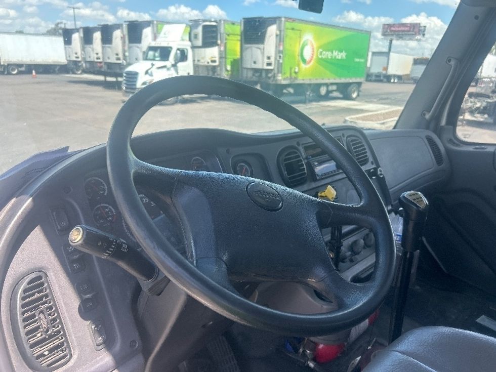 Flatbed Truck-Light and Medium Duty Trucks-Freightliner-2018-M2-Phoenix-AZ-194,372\n\t\tmiles-$ 51,250 - Image 18