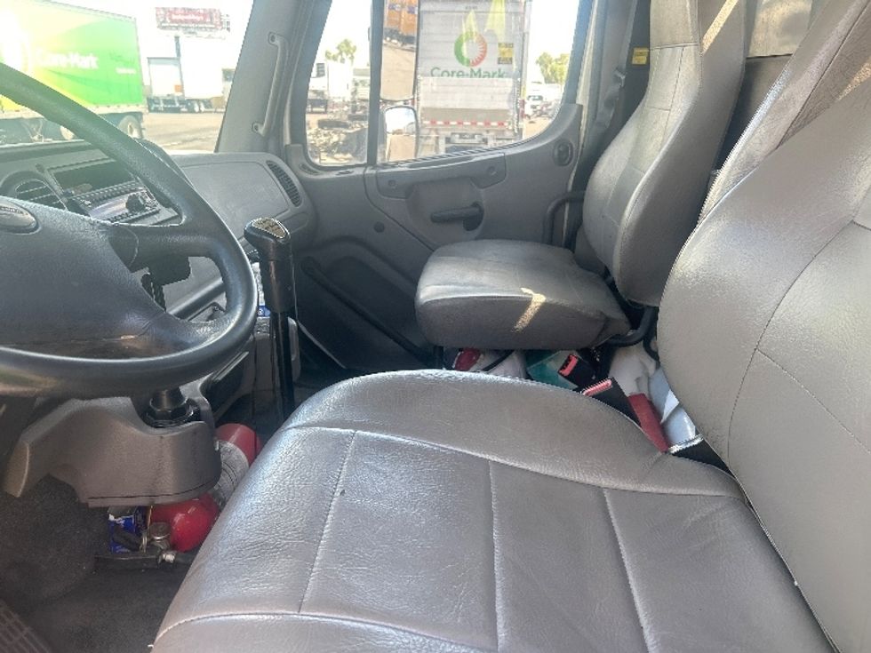 Flatbed Truck-Light and Medium Duty Trucks-Freightliner-2018-M2-Phoenix-AZ-194,372\n\t\tmiles-$ 51,250 - Image 19