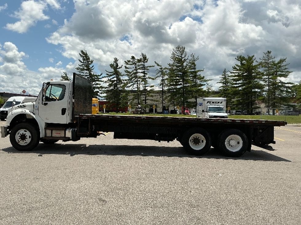 Flatbed Truck-Light and Medium Duty Trucks-Freightliner-2018-M2-Piqua-OH-228,471\n\t\tmiles-$ 64,250 - Image 4