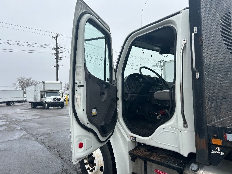 Flatbed Truck-Light and Medium Duty Trucks-Freightliner-2018-M2-Plymouth-MI-89,418\n\t\tmiles-$ 54,250 - Image 13