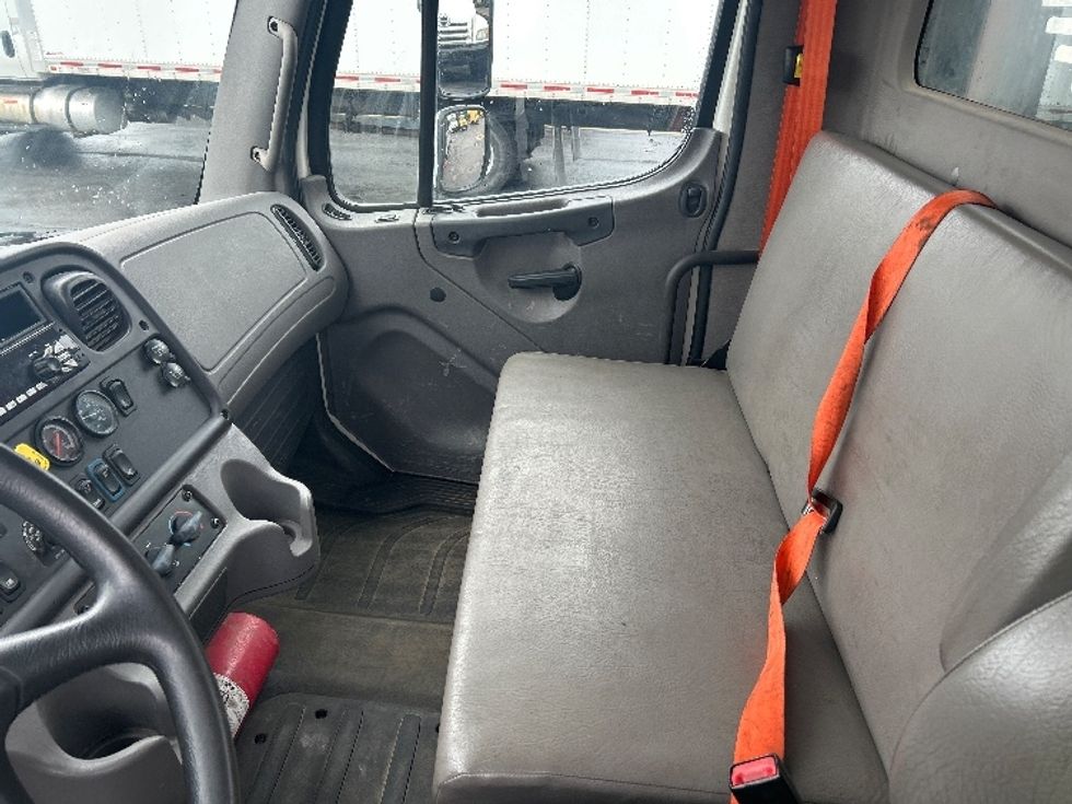 Flatbed Truck-Light and Medium Duty Trucks-Freightliner-2018-M2-Plymouth-MI-89,418\n\t\tmiles-$ 54,250 - Image 16