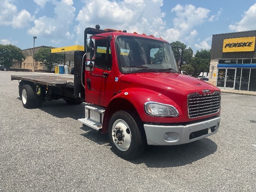Flatbed Truck-Light and Medium Duty Trucks-Freightliner-2018-M2-Prince George-VA-271,197\n\t\tmiles-$ 30,750 - Image 1