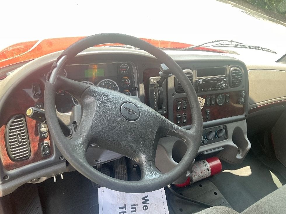 Flatbed Truck-Light and Medium Duty Trucks-Freightliner-2018-M2-Prince George-VA-271,197\n\t\tmiles-$ 30,750 - Image 17