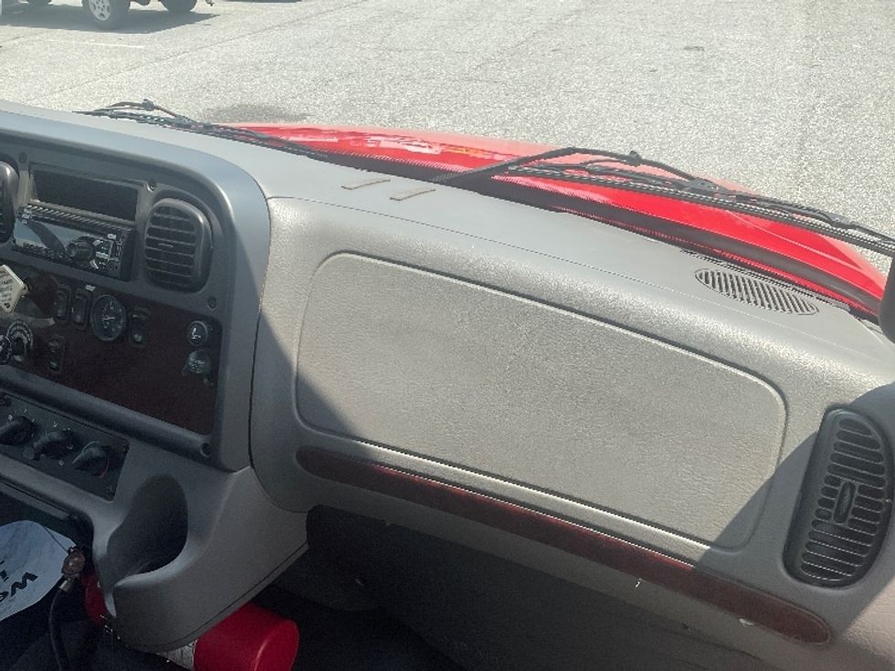 Flatbed Truck-Light and Medium Duty Trucks-Freightliner-2018-M2-Prince George-VA-271,197\n\t\tmiles-$ 30,750 - Image 21