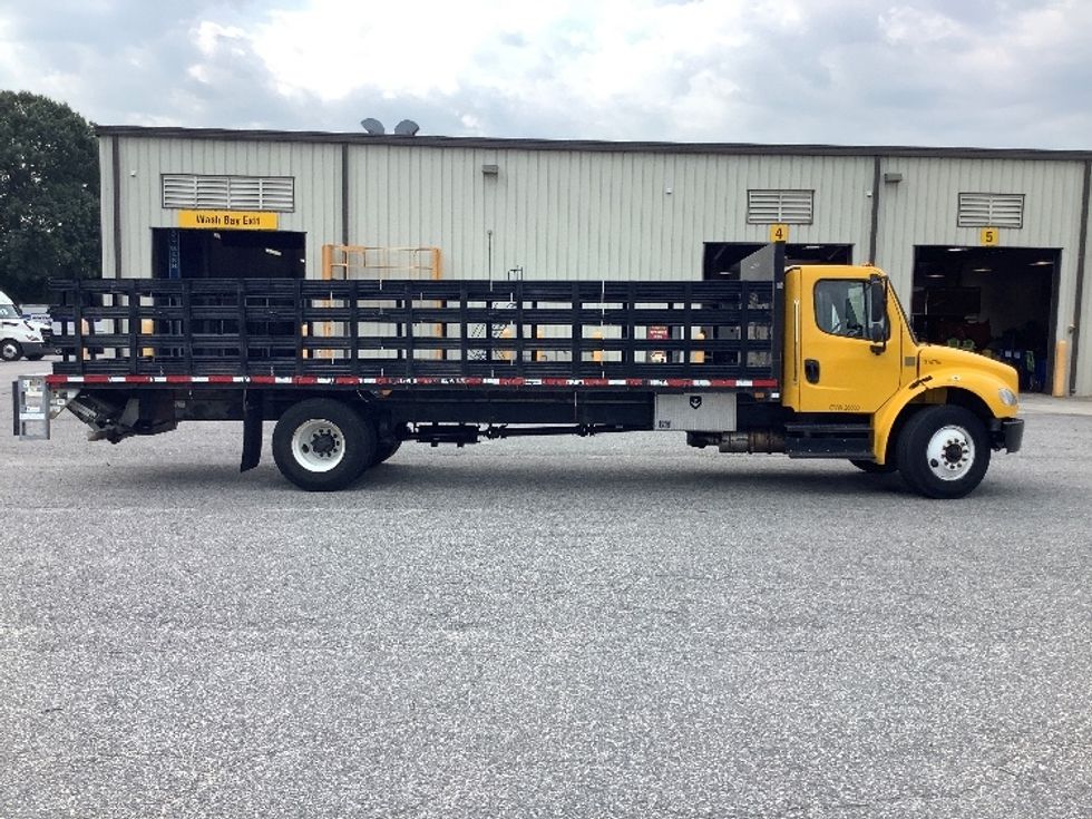 Flatbed Truck-Light and Medium Duty Trucks-Freightliner-2018-M2-Prince George-VA-47,811\n\t\tmiles-$ 62,000 - Image 15