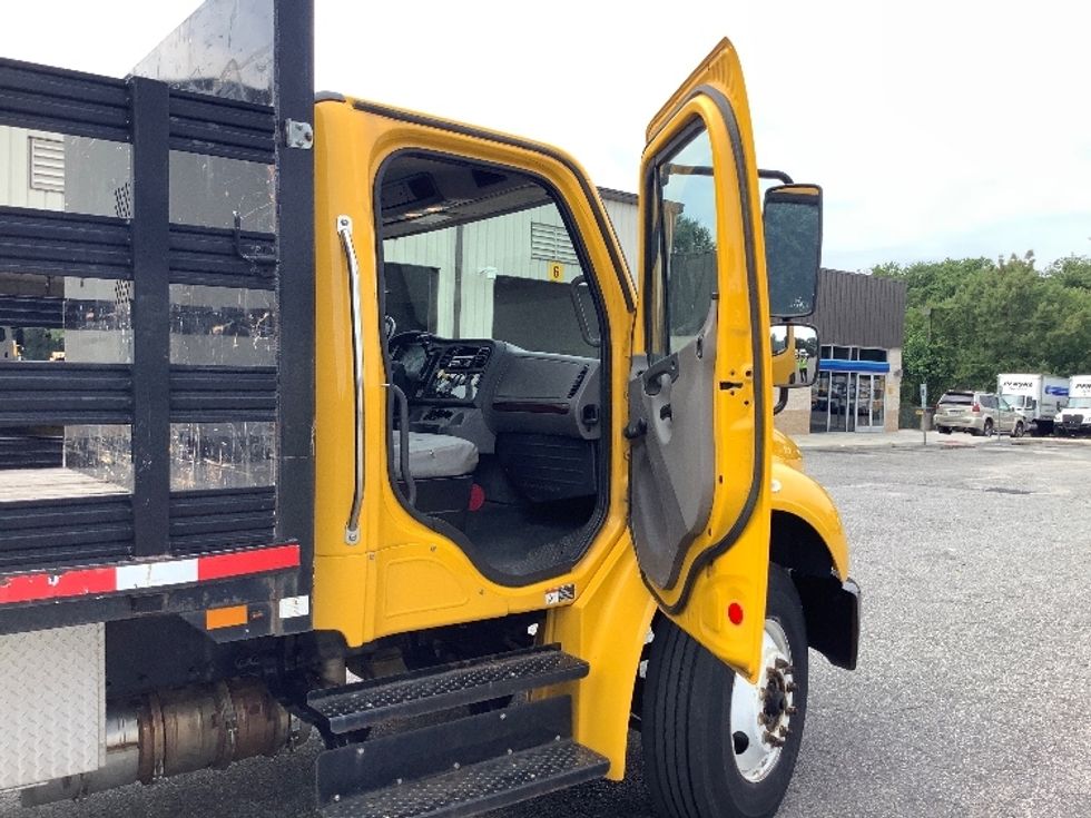 Flatbed Truck-Light and Medium Duty Trucks-Freightliner-2018-M2-Prince George-VA-47,811\n\t\tmiles-$ 62,000 - Image 20