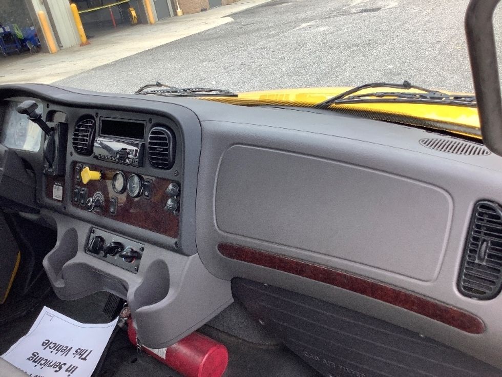 Flatbed Truck-Light and Medium Duty Trucks-Freightliner-2018-M2-Prince George-VA-47,811\n\t\tmiles-$ 62,000 - Image 21
