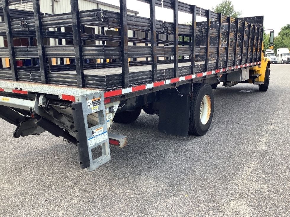 Flatbed Truck-Light and Medium Duty Trucks-Freightliner-2018-M2-Prince George-VA-47,811\n\t\tmiles-$ 62,000 - Image 26
