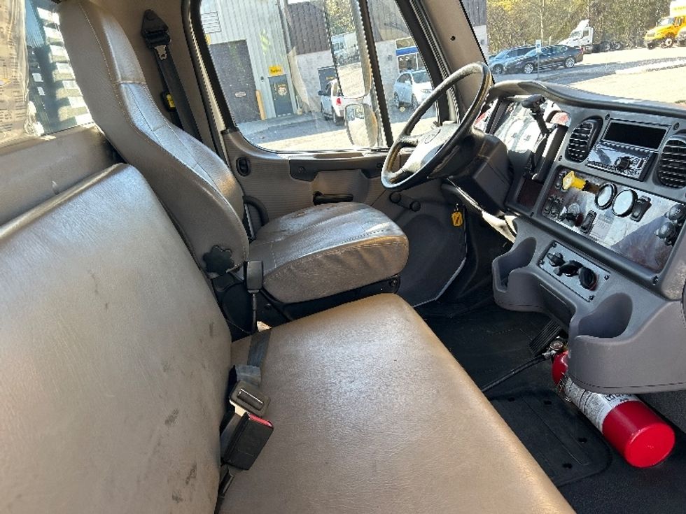 Flatbed Truck-Light and Medium Duty Trucks-Freightliner-2018-M2-Prince George-VA-53,826\n\t\tmiles-$ 56,000 - Image 21