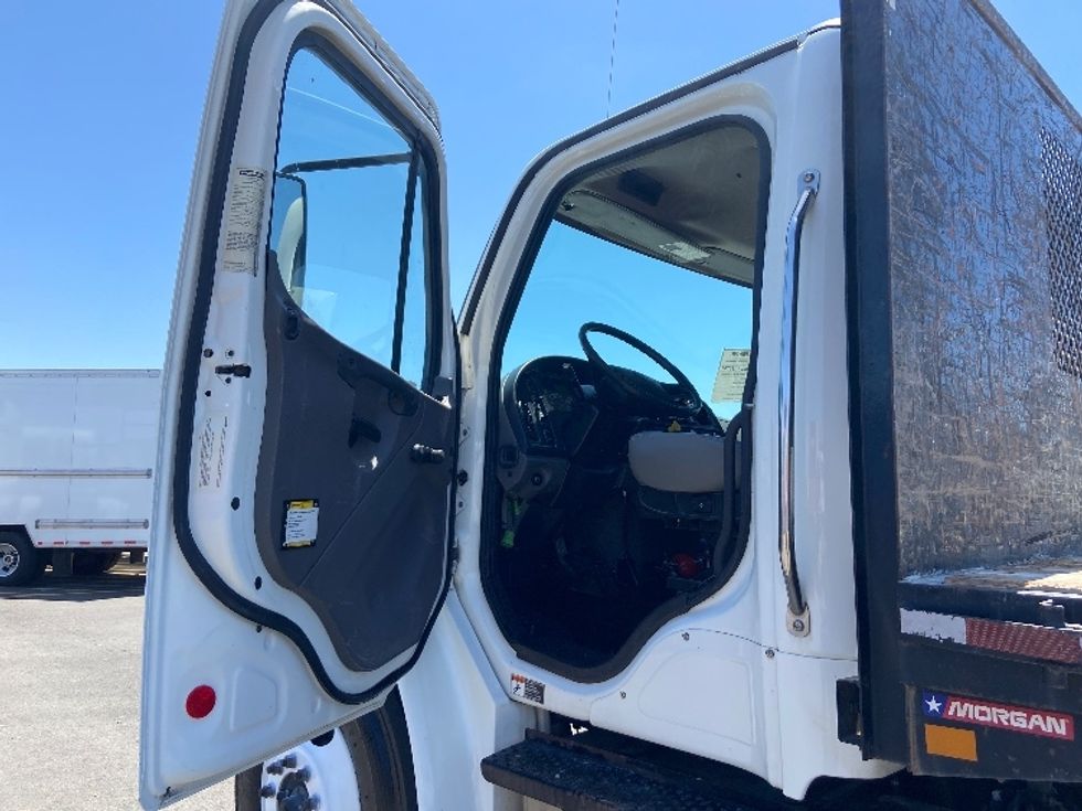 Flatbed Truck-Light and Medium Duty Trucks-Freightliner-2018-M2-San Antonio-TX-102,834\n\t\tmiles-$ 51,250 - Image 12