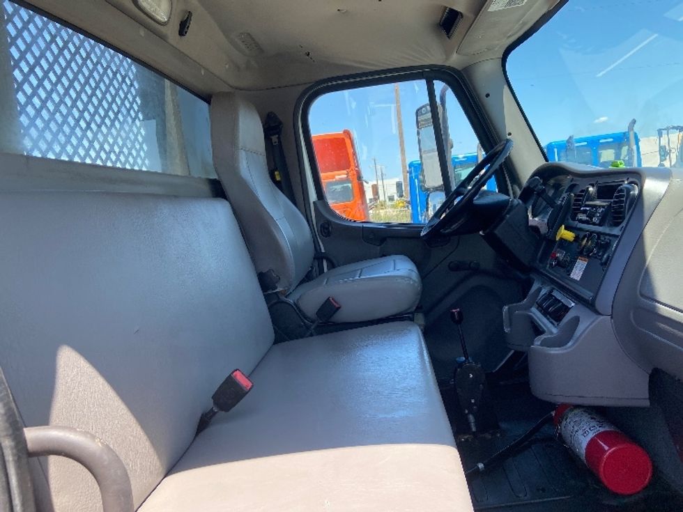 Flatbed Truck-Light and Medium Duty Trucks-Freightliner-2018-M2-San Antonio-TX-102,834\n\t\tmiles-$ 51,250 - Image 18