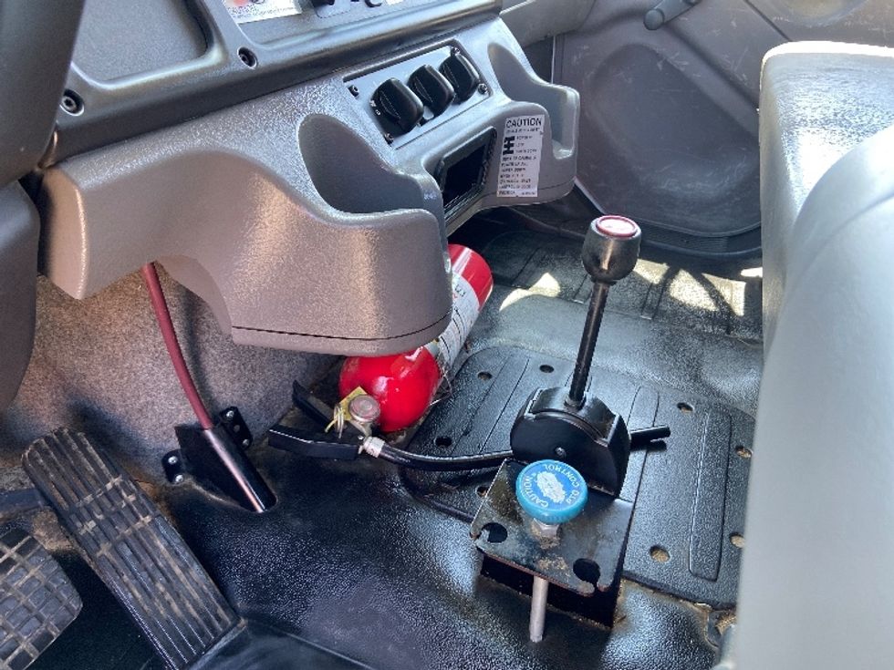 Flatbed Truck-Light and Medium Duty Trucks-Freightliner-2018-M2-San Antonio-TX-102,834\n\t\tmiles-$ 51,250 - Image 22