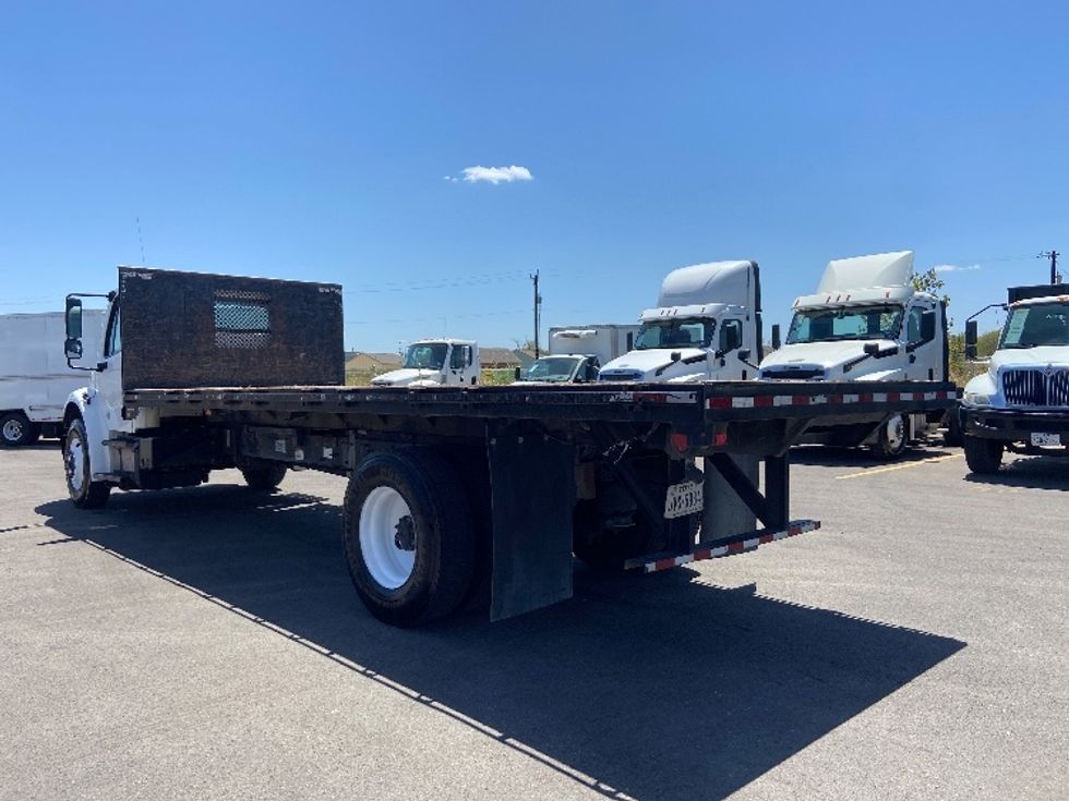 Flatbed Truck-Light and Medium Duty Trucks-Freightliner-2018-M2-San Antonio-TX-102,834\n\t\tmiles-$ 51,250 - Image 6
