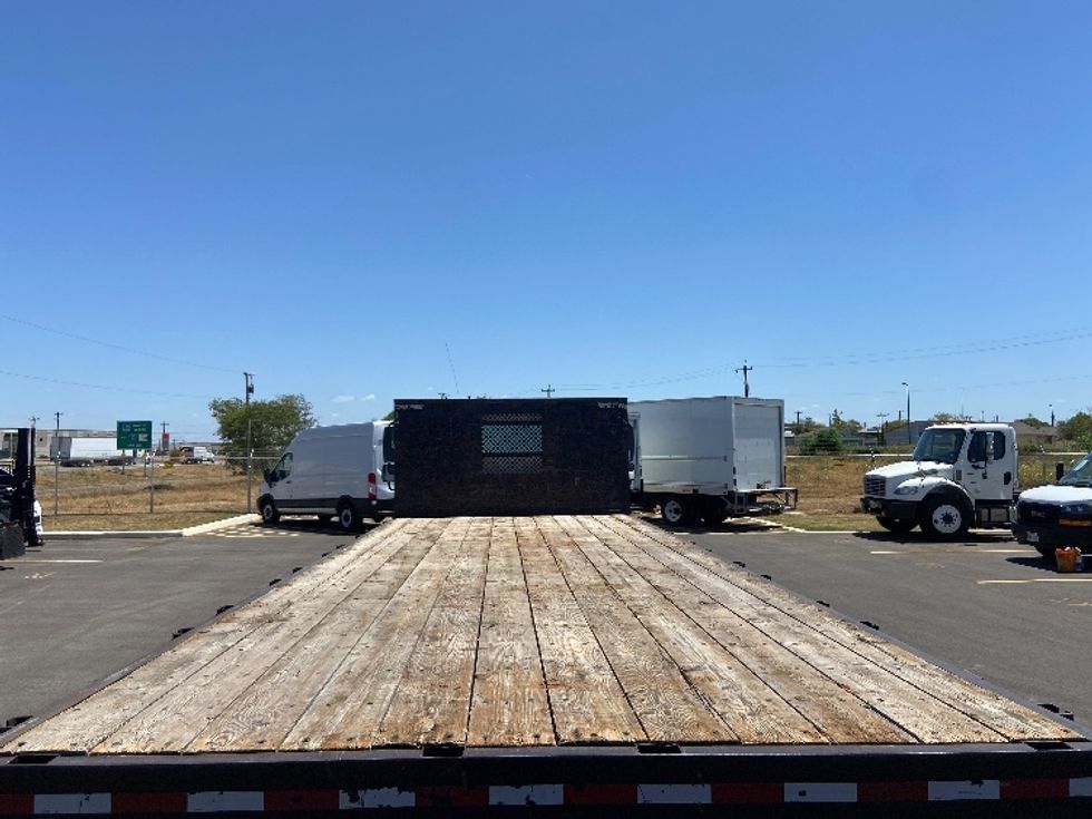 Flatbed Truck-Light and Medium Duty Trucks-Freightliner-2018-M2-San Antonio-TX-102,834\n\t\tmiles-$ 51,250 - Image 8