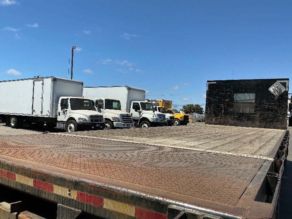 Flatbed Truck-Light and Medium Duty Trucks-Freightliner-2018-M2-Santa Maria-CA-186,473\n\t\tmiles-$ 66,500 - Image 11