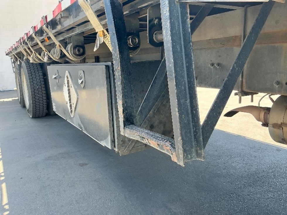 Flatbed Truck-Light and Medium Duty Trucks-Freightliner-2018-M2-Santa Maria-CA-186,473\n\t\tmiles-$ 66,500 - Image 14