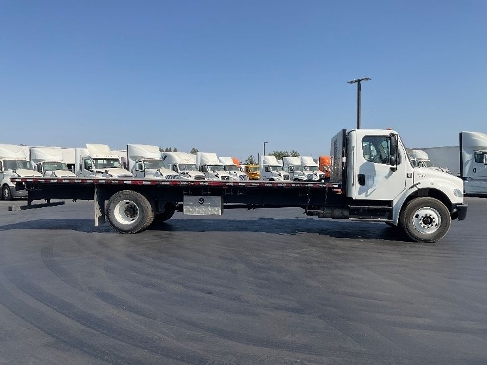 Flatbed Truck-Light and Medium Duty Trucks-Freightliner-2018-M2-Stockton-CA-156,048\n\t\tmiles-$ 46,000 - Image 11