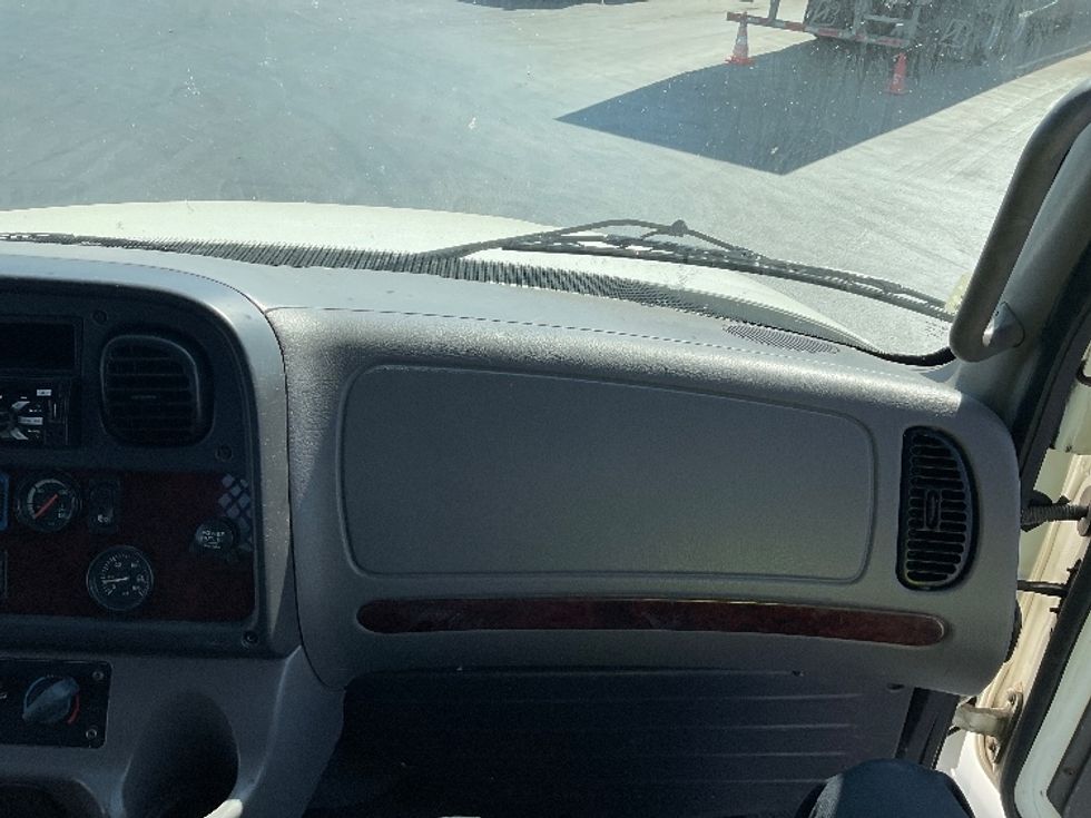 Flatbed Truck-Light and Medium Duty Trucks-Freightliner-2018-M2-Stockton-CA-156,048\n\t\tmiles-$ 46,000 - Image 17