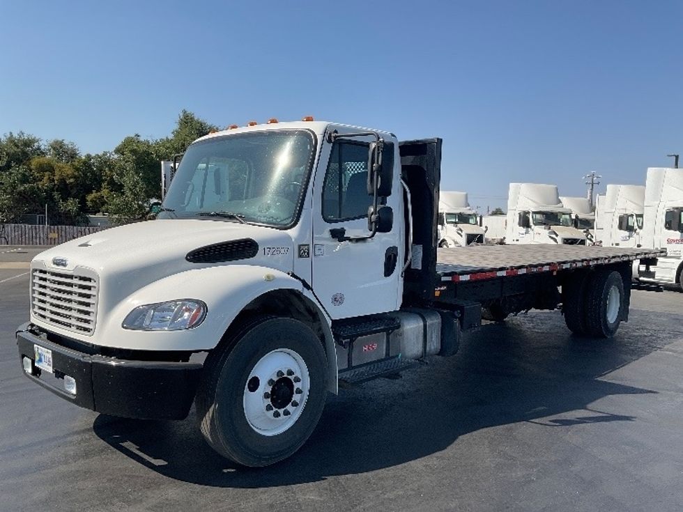 Flatbed Truck-Light and Medium Duty Trucks-Freightliner-2018-M2-Stockton-CA-156,048\n\t\tmiles-$ 46,000 - Image 3
