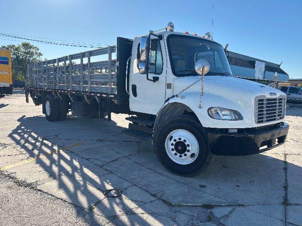 Flatbed Truck-Light and Medium Duty Trucks-Freightliner-2018-M2-Tampa-FL-129,926\n\t\tmiles-$ 53,500 - Image 1