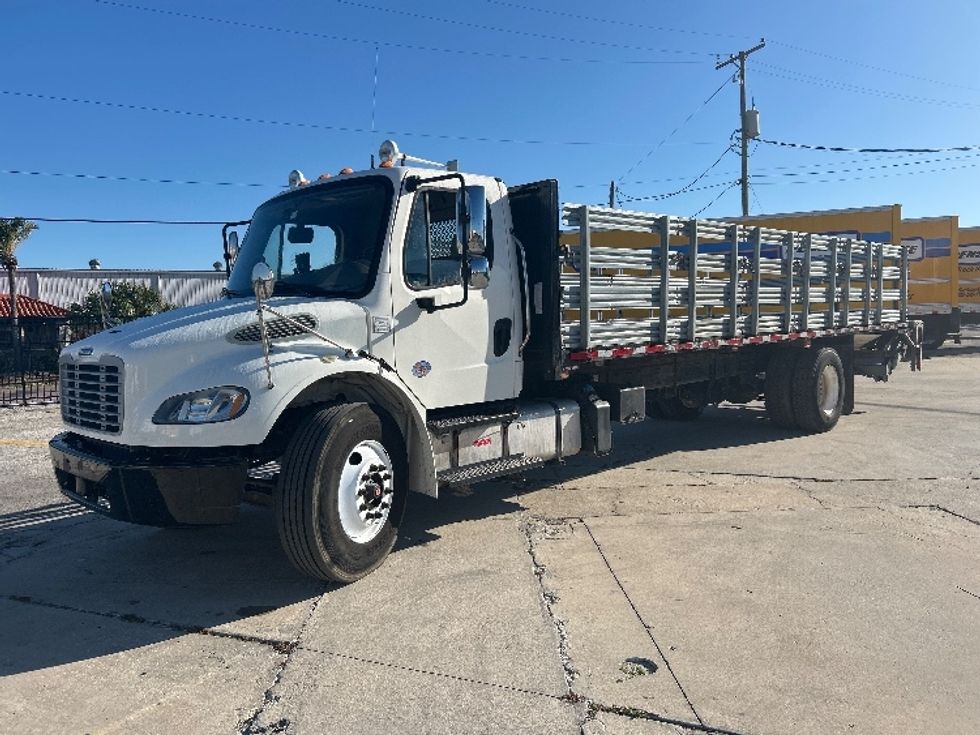Flatbed Truck-Light and Medium Duty Trucks-Freightliner-2018-M2-Tampa-FL-129,926\n\t\tmiles-$ 53,500 - Image 3