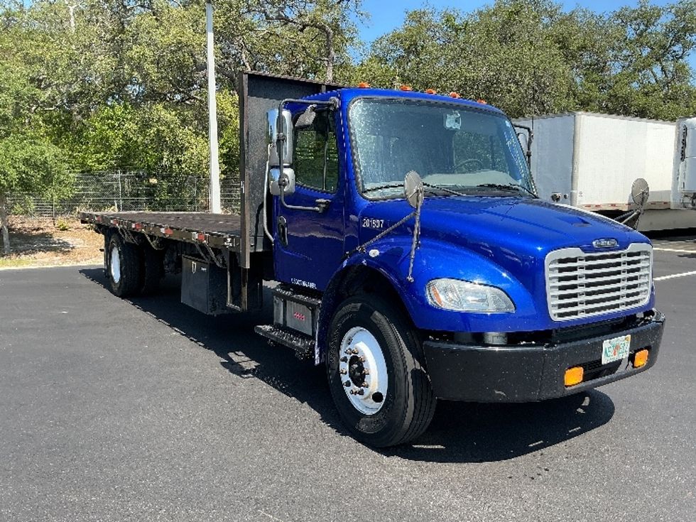 Flatbed Truck-Light and Medium Duty Trucks-Freightliner-2018-M2-Tampa-FL-339,349\n\t\tmiles-$ 20,250 - Image 1