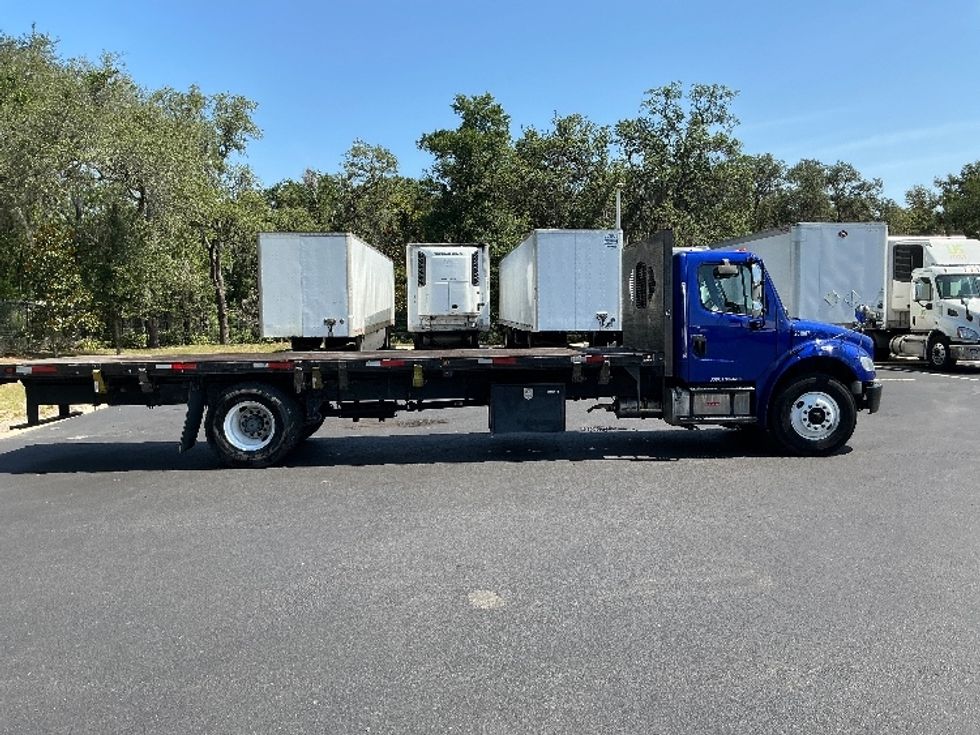 Flatbed Truck-Light and Medium Duty Trucks-Freightliner-2018-M2-Tampa-FL-339,349\n\t\tmiles-$ 20,250 - Image 10
