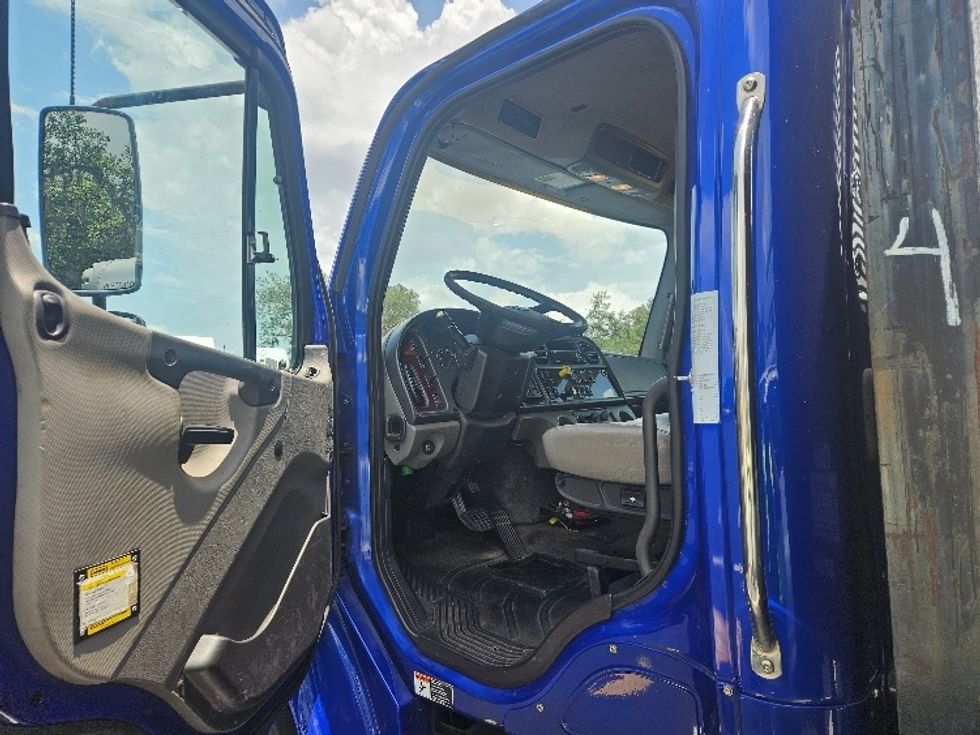 Flatbed Truck-Light and Medium Duty Trucks-Freightliner-2018-M2-Tampa-FL-339,349\n\t\tmiles-$ 20,250 - Image 11