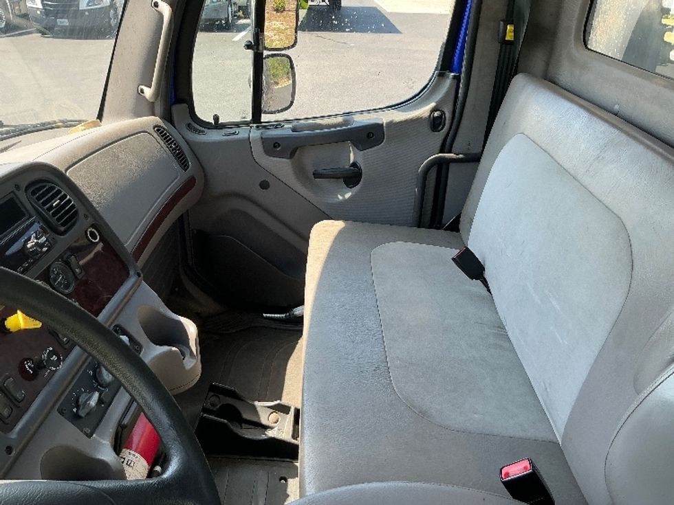 Flatbed Truck-Light and Medium Duty Trucks-Freightliner-2018-M2-Tampa-FL-339,349\n\t\tmiles-$ 20,250 - Image 14