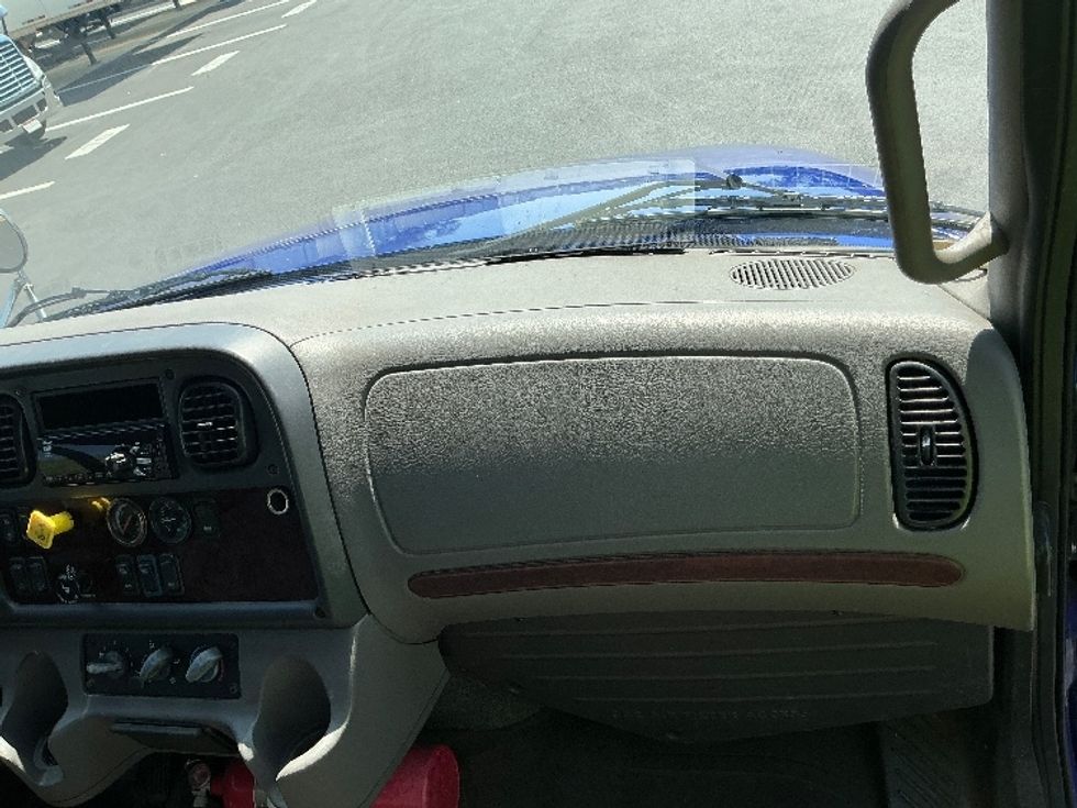 Flatbed Truck-Light and Medium Duty Trucks-Freightliner-2018-M2-Tampa-FL-339,349\n\t\tmiles-$ 20,250 - Image 16